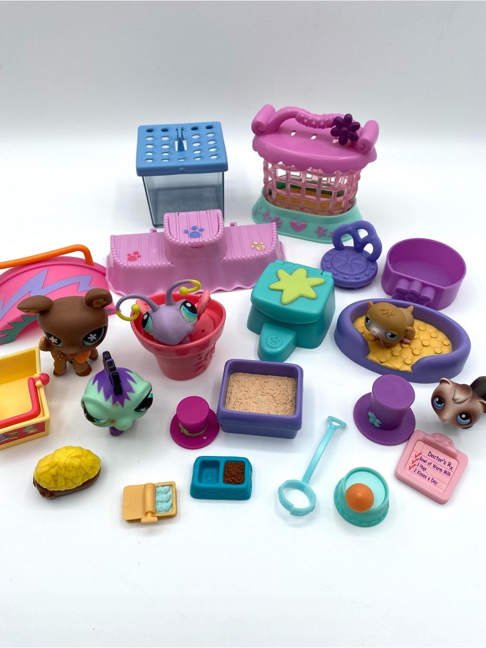 Littlest Pet Shop LPS Lot of Accessories and Pets